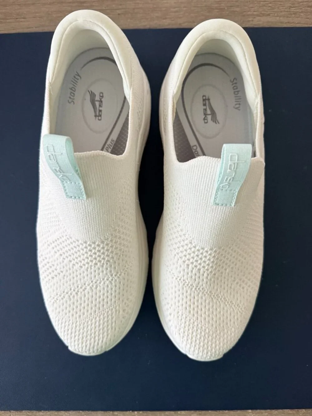 New Dansko Pep Knit Slip-On Shoe in White Size 40 (US 9.5-10) Without Box